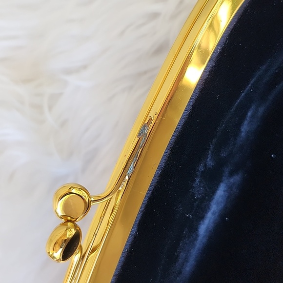 VTG INGBER VELVET FOLDOVER CLUTCH - Picture 7 of 9